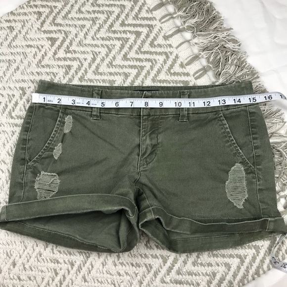 American Eagle Distressed Shorts - Picture 5 of 6